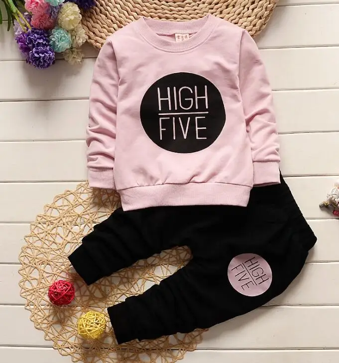 Girl Fashion Spring and Autumn Fashion Children's Long Sleeves + Trousers Baby Two-piece Occidental Beibei Jogging Suit
Girl Fashion Spring and Autumn Fashion Children's Long Sleeves + Trousers Baby Two-piece Occidental Beibei Jogging Suit