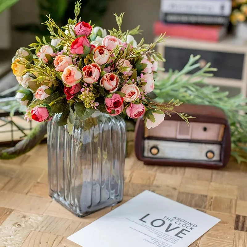 15pcs Artificial Rose Bouquet Decorative Silk Flowers Bride Bouquets for Wedding Home Party Decoration Wedding Supplies
15pcs Artificial Rose Bouquet Decorative Silk Flowers Bride Bouquets for Wedding Home Party Decoration Wedding Supplies