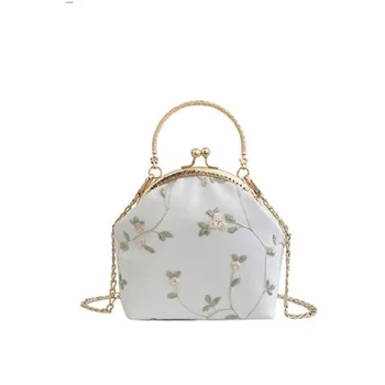 Sen lace embroidery flower flower female female slung chain handbag 2019 new fashion shoulder bag chain bag
Sen lace embroidery flower flower female female slung chain handbag 2019 new fashion shoulder bag chain bag