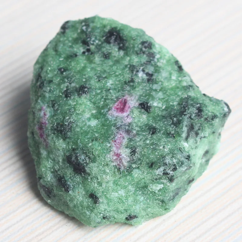1pc Ruby Zoisite Rough Stones Natural Gemstone Anyolite Raw Ruby Zoisite Healing natural stones and minerals
1pc Ruby Zoisite Rough Stones Natural Gemstone Anyolite Raw Ruby Zoisite Healing natural stones and minerals