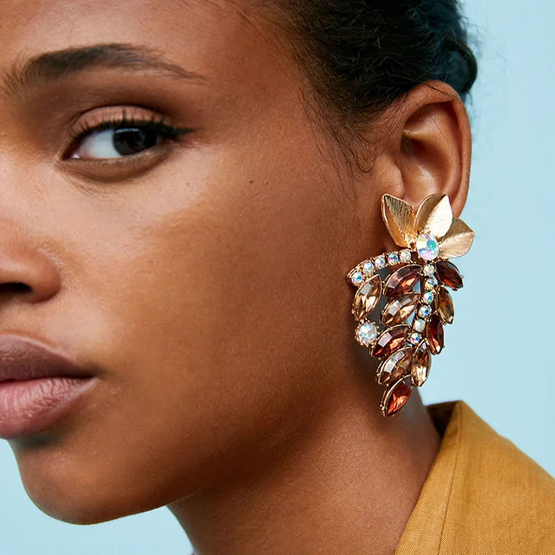 Girlgo Fashion ZA Metal Leaf Drop Earrings For Women Ethnic Flower Dangle Statement Earrings Charm Crystal Pendientes Jewelry
Girlgo Fashion ZA Metal Leaf Drop Earrings For Women Ethnic Flower Dangle Statement Earrings Charm Crystal Pendientes Jewelry