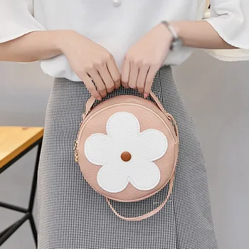 Woman Bag Fashion Lady Shoulders Small Back pack Letter Purse Mobile Phone Messenger bolso mujer torebka damska shopper
Woman Bag Fashion Lady Shoulders Small Back pack Letter Purse Mobile Phone Messenger bolso mujer torebka damska shopper
