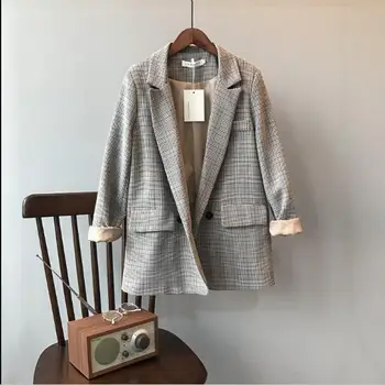 Vintage Bouble Breasted Plaid Women Blazer Pockets Jackets Female Retro Suits Coat Feminino blazers Outerwear high quality
Vintage Bouble Breasted Plaid Women Blazer Pockets Jackets Female Retro Suits Coat Feminino blazers Outerwear high quality