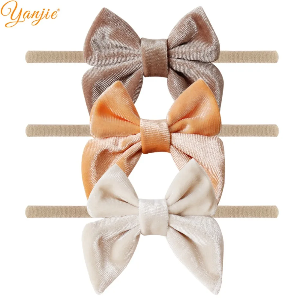 12pcs/lot 3'' Velvet Bow Nylon Headbands For Girls Smooth Velvet Hair Bow Elastic Skinny Khaki Nylon Hair Band Hair Accessories
12pcs/lot 3'' Velvet Bow Nylon Headbands For Girls Smooth Velvet Hair Bow Elastic Skinny Khaki Nylon Hair Band Hair Accessories