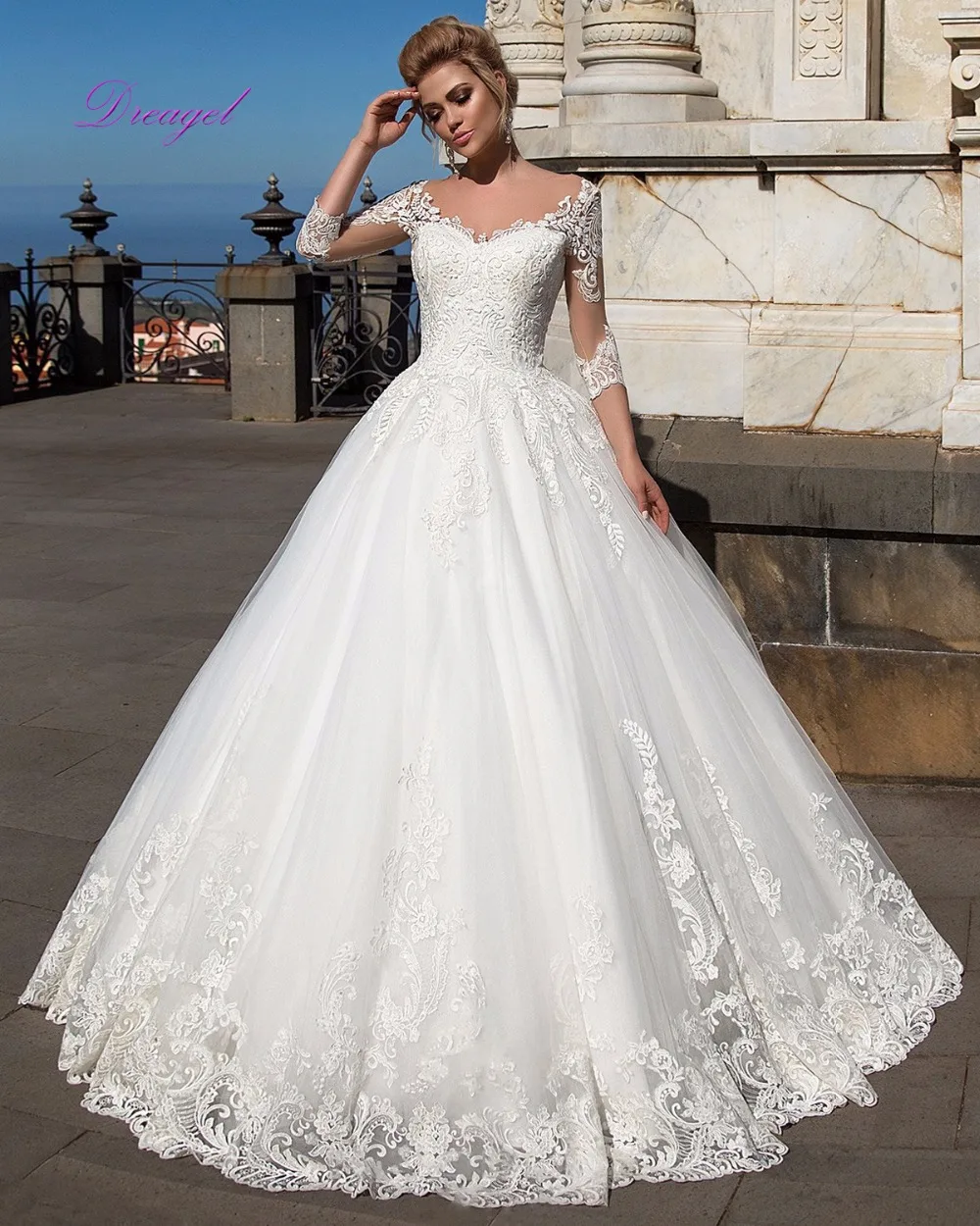 New Arrival Fashion Scoop Neck Button A-Line Wedding Dresses 2019 Appliques Court Train Bridal Gown Vestido de Noiva Plus Size
New Arrival Fashion Scoop Neck Button A-Line Wedding Dresses 2019 Appliques Court Train Bridal Gown Vestido de Noiva Plus Size