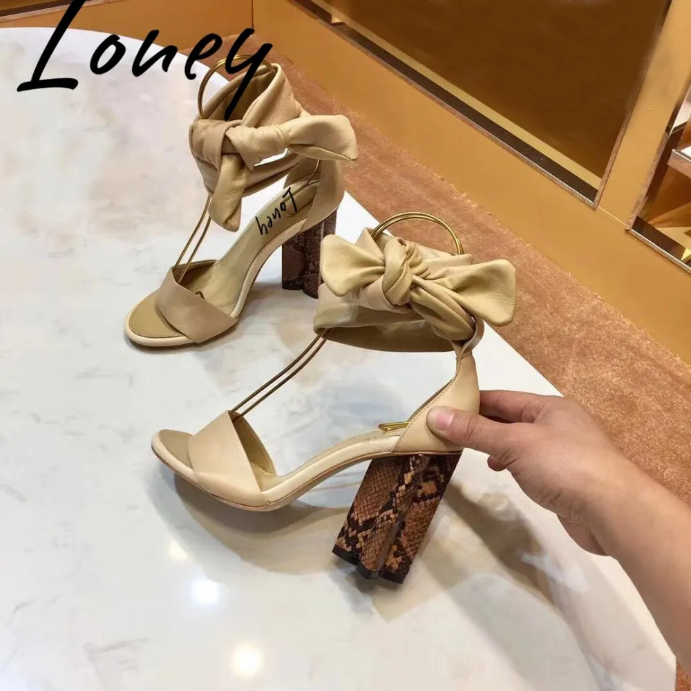 Loney Luxury New Genuine Leather Gladiator Lace Up Summer Sandals Open Toe Thick Heel Party HIgh Heel Sandals Shoes Women
Loney Luxury New Genuine Leather Gladiator Lace Up Summer Sandals Open Toe Thick Heel Party HIgh Heel Sandals Shoes Women