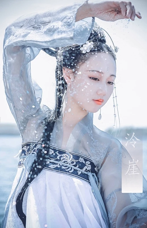 2020 Popular New Hanfu Women's Chest-length Traditional Daily Embroidery Suit of Hanfu Cosplay Party Game Dress Gift Hot
2020 Popular New Hanfu Women's Chest-length Traditional Daily Embroidery Suit of Hanfu Cosplay Party Game Dress Gift Hot