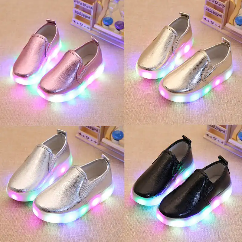 Led luminous Shoes For Boys girls Fashion Light Up Casual kids 4 Colors Outdoor new simulation sole Glowing children sneaker
Led luminous Shoes For Boys girls Fashion Light Up Casual kids 4 Colors Outdoor new simulation sole Glowing children sneaker