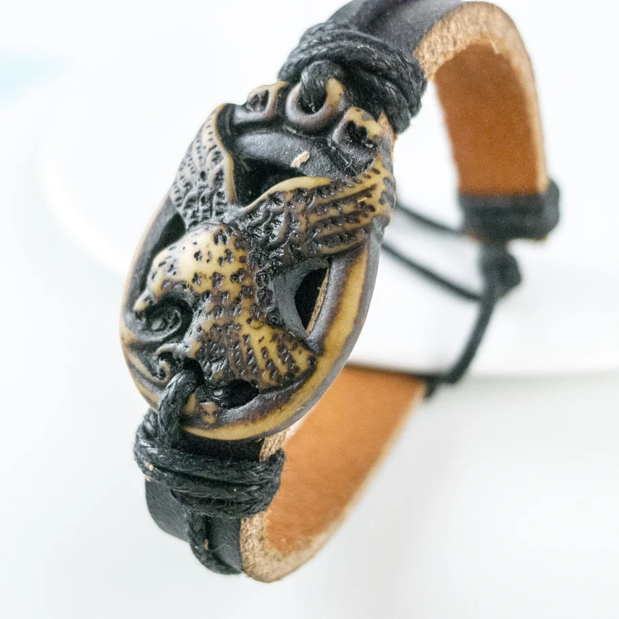 Eagle Men's leather Bracelet limitation Yak Bone Material Bone Art Vintage Bracelets For Man #GZ411
Eagle Men's leather Bracelet limitation Yak Bone Material Bone Art Vintage Bracelets For Man #GZ411