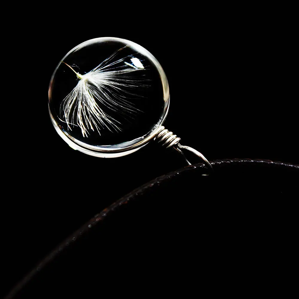 Hot Fashion Crystal Glass Ball Real Dandelion Necklace Leather Chain Pendant Necklaces Women 2015 Jewelry P005
Hot Fashion Crystal Glass Ball Real Dandelion Necklace Leather Chain Pendant Necklaces Women 2015 Jewelry P005