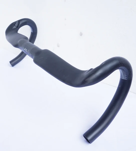 Light weight Carbon Fiber Bicycle Handlebar Road Bicycle Handlebar Internal carble routing
Light weight Carbon Fiber Bicycle Handlebar Road Bicycle Handlebar Internal carble routing