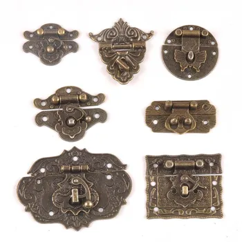 Antique Brass Wooden Case hasp Vintage Decorative Jewelry Gift Box Suitcase Hasp Latch Hook Furniture Buckle Clasp Lock CP2264
Antique Brass Wooden Case hasp Vintage Decorative Jewelry Gift Box Suitcase Hasp Latch Hook Furniture Buckle Clasp Lock CP2264
