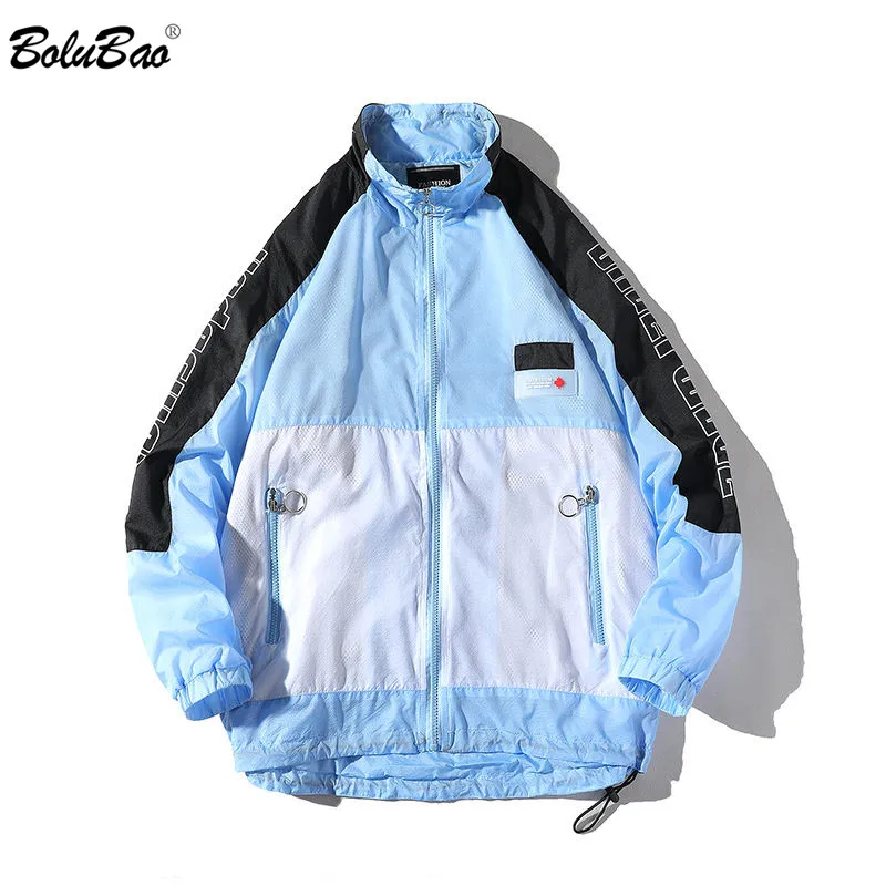 BOLUBAO Men's Jackets Autumn Trend Tracksuit Coat Fashion Letter Printing Sunscreen Street Men Splice Jackets Coats
BOLUBAO Men's Jackets Autumn Trend Tracksuit Coat Fashion Letter Printing Sunscreen Street Men Splice Jackets Coats