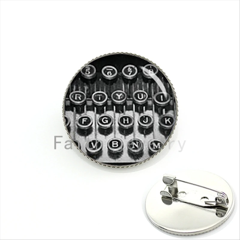 Vintage black white typewriter bijoux brooch pins jewelry old typewriter pins keepsake gift for father,,husband KC541
Vintage black white typewriter bijoux brooch pins jewelry old typewriter pins keepsake gift for father,,husband KC541