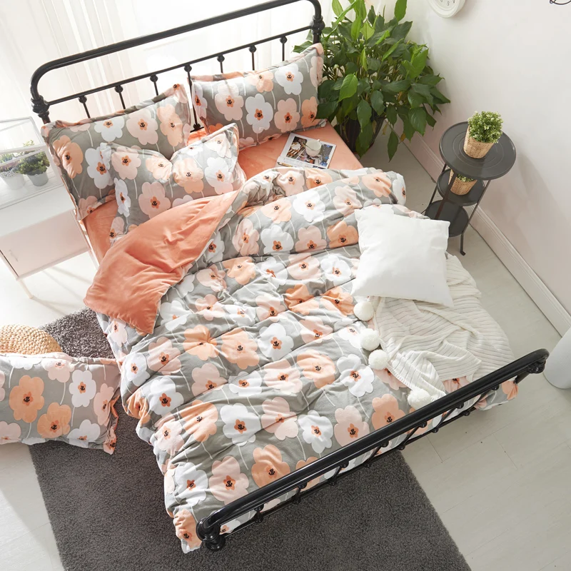 3D Carved flowers Crystal Flannel Bedding set Winter Warm Fleece 20 styles Duvet cover set Bed Sheet Queen King size 4pcs
3D Carved flowers Crystal Flannel Bedding set Winter Warm Fleece 20 styles Duvet cover set Bed Sheet Queen King size 4pcs