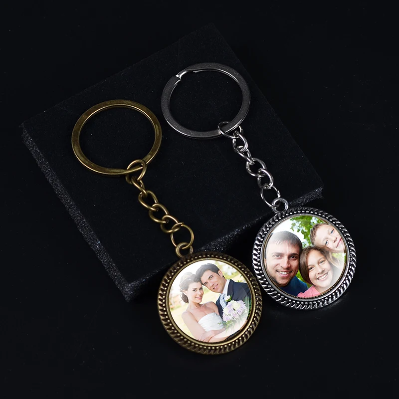 PERSONALIZED PHOTO Key chinas Custom Keychain Photo of Your Baby Child Mom Dad Grandparent Loved One Gift for Family Member Gift
PERSONALIZED PHOTO Key chinas Custom Keychain Photo of Your Baby Child Mom Dad Grandparent Loved One Gift for Family Member Gift