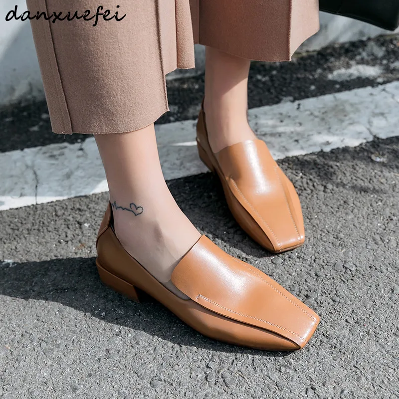 Women's genuine leather slip-on flats loafers brand designer leisure spring new female footwear high quality shoes for women hot
Women's genuine leather slip-on flats loafers brand designer leisure spring new female footwear high quality shoes for women hot