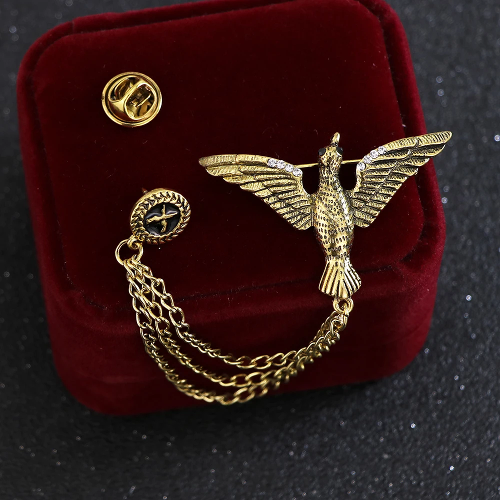 Retro Tassel Chain Bird Brooch for Men's Suit Seagull Eagle Angle Wing Pins and Brooches Shirt Collar Accessories Gifts for Men
Retro Tassel Chain Bird Brooch for Men's Suit Seagull Eagle Angle Wing Pins and Brooches Shirt Collar Accessories Gifts for Men