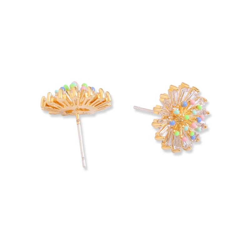 Juicy Grape Sweet little Daisy Earrings Korean version Simple inlaid Zircon Flower Earrings Women Fashion Jewelry
Juicy Grape Sweet little Daisy Earrings Korean version Simple inlaid Zircon Flower Earrings Women Fashion Jewelry