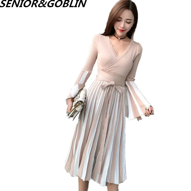 New High Quality 2019 Fashion Knitted Sweater Dress Autumn Winter Long Flare Patchwork Sexy V Neck Bow Pleated Party Dresses
New High Quality 2019 Fashion Knitted Sweater Dress Autumn Winter Long Flare Patchwork Sexy V Neck Bow Pleated Party Dresses