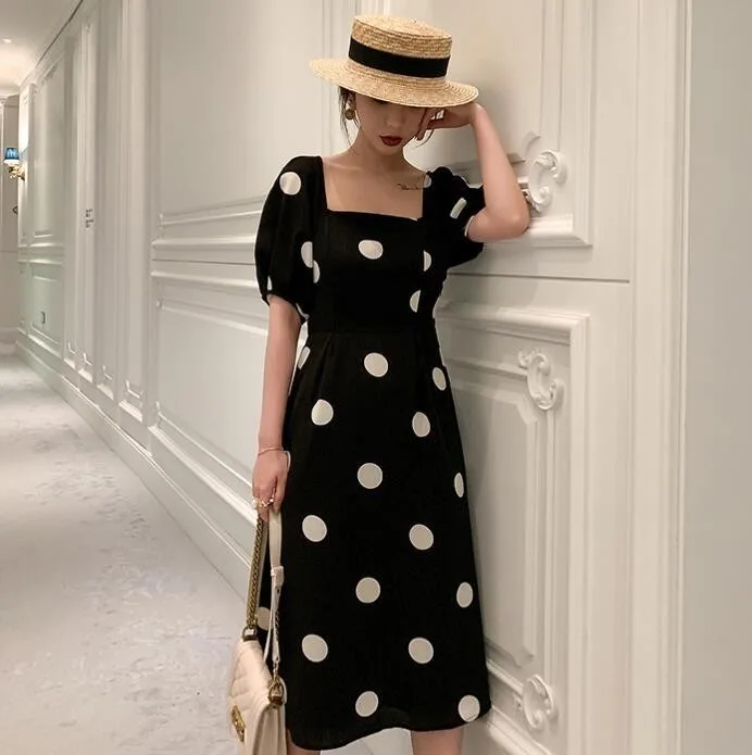 Summer Women Short Sleeves Polka Dots White Black Dress Square Collar Puff Sleeves Elegant Backless Dress Bowknot Korean Dress
Summer Women Short Sleeves Polka Dots White Black Dress Square Collar Puff Sleeves Elegant Backless Dress Bowknot Korean Dress
