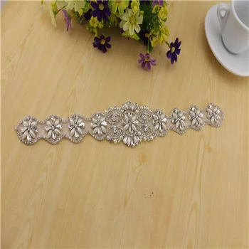 Crystal Rhinestone iron beaded Applique Patches Craft Rhinestone Sew on Crystal Applipue for wedding dresses Bridal Accessories
Crystal Rhinestone iron beaded Applique Patches Craft Rhinestone Sew on Crystal Applipue for wedding dresses Bridal Accessories