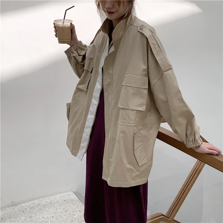 2019 Korean Spring Loose Casual Trench Turn-down Collar Full Pockets Fashion Coat Button Trench Coat for Women
2019 Korean Spring Loose Casual Trench Turn-down Collar Full Pockets Fashion Coat Button Trench Coat for Women