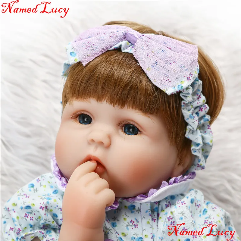 Reborn babies cute girl silicone dolls 18"40cm child soft bebe alive reborn bonecas lovely dress magnetic pacifier bottle
Reborn babies cute girl silicone dolls 18"40cm child soft bebe alive reborn bonecas lovely dress magnetic pacifier bottle