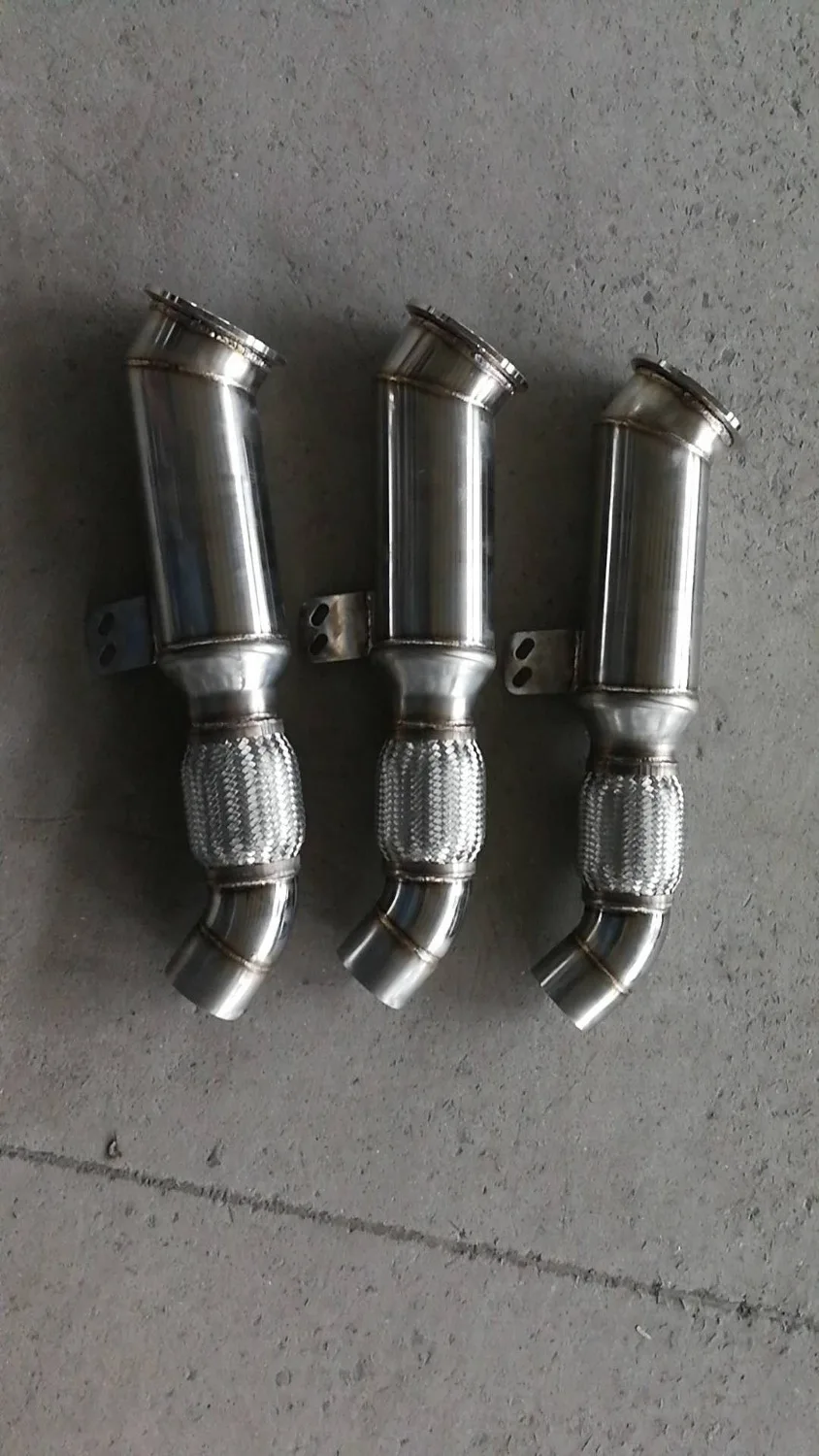 4 inch catless donwpipe for bmw 140 240 340 440 540 640 740 X3 X4 X5 X6 3.0t B58 engine
4 inch catless donwpipe for bmw 140 240 340 440 540 640 740 X3 X4 X5 X6 3.0t B58 engine
