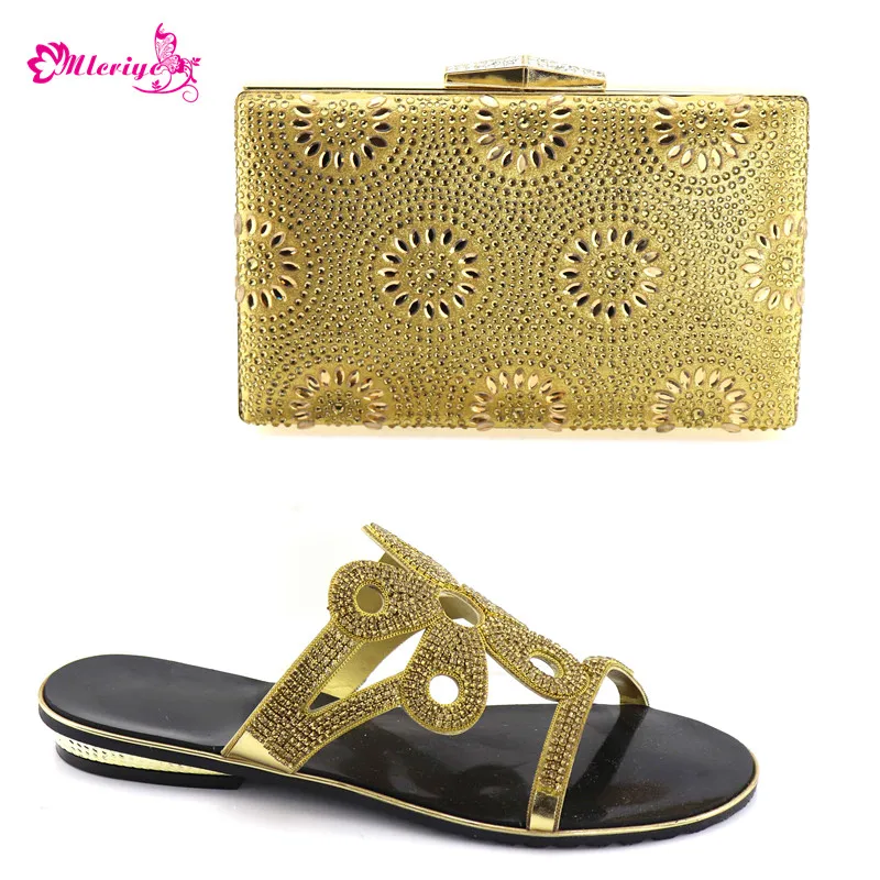 Ladies Italian Shoes and Bag Set Decorated with Rhinestone Nigerian Women Wedding Shoes and Bag Set Ladies Sandals with Heels
Ladies Italian Shoes and Bag Set Decorated with Rhinestone Nigerian Women Wedding Shoes and Bag Set Ladies Sandals with Heels