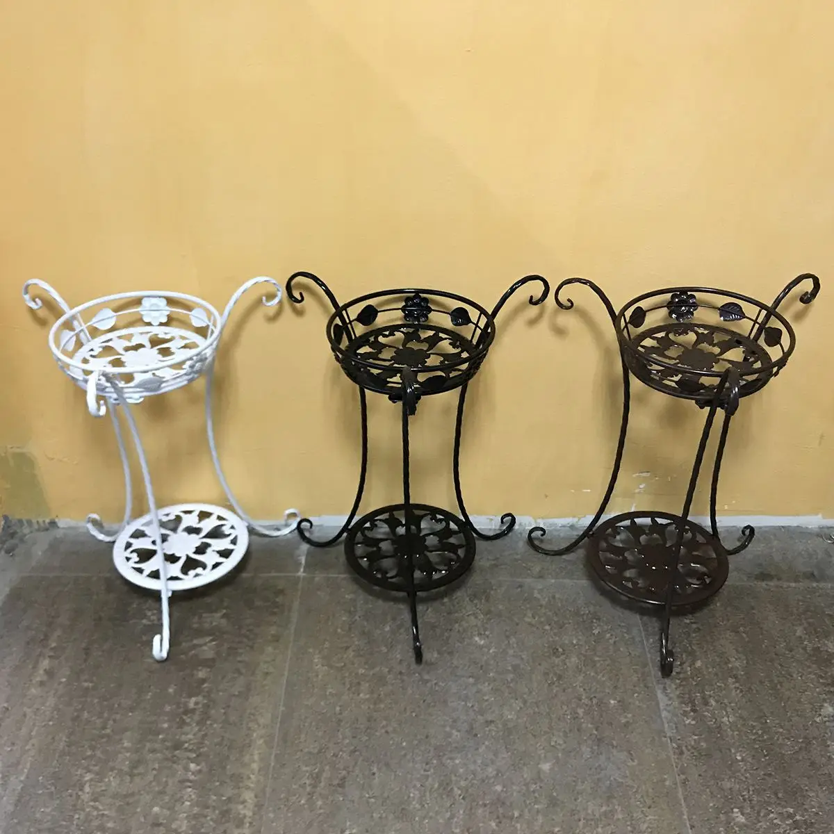 1Pcs Double-deck Metal Plant Flower Pot Stand Indoor Outdoor Home Garden tools Green Plants Pot Tray For Desk home Decoration
1Pcs Double-deck Metal Plant Flower Pot Stand Indoor Outdoor Home Garden tools Green Plants Pot Tray For Desk home Decoration