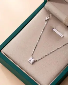 1pc SMALL 6MM 100% real Sterling Silver 925 Fine Jewelry white cz Tinny Square Geometric Pendant Necklace GTLX1924
1pc SMALL 6MM 100% real Sterling Silver 925 Fine Jewelry white cz Tinny Square Geometric Pendant Necklace GTLX1924