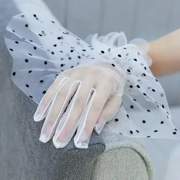 Women's elegant dor print white color mesh glove female spring summer sunscreen beaded flower lace glove R1443
Women's elegant dor print white color mesh glove female spring summer sunscreen beaded flower lace glove R1443