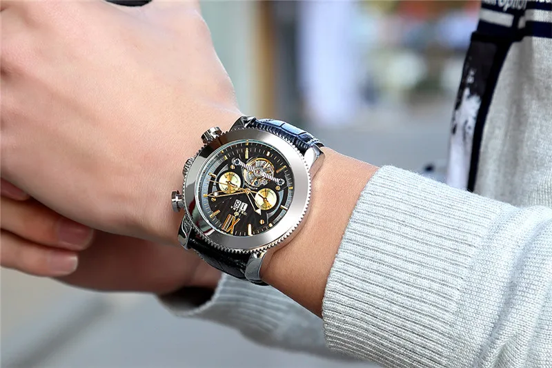 Self Winding Tourbillon Mechanical Watch with Automatic Date Display