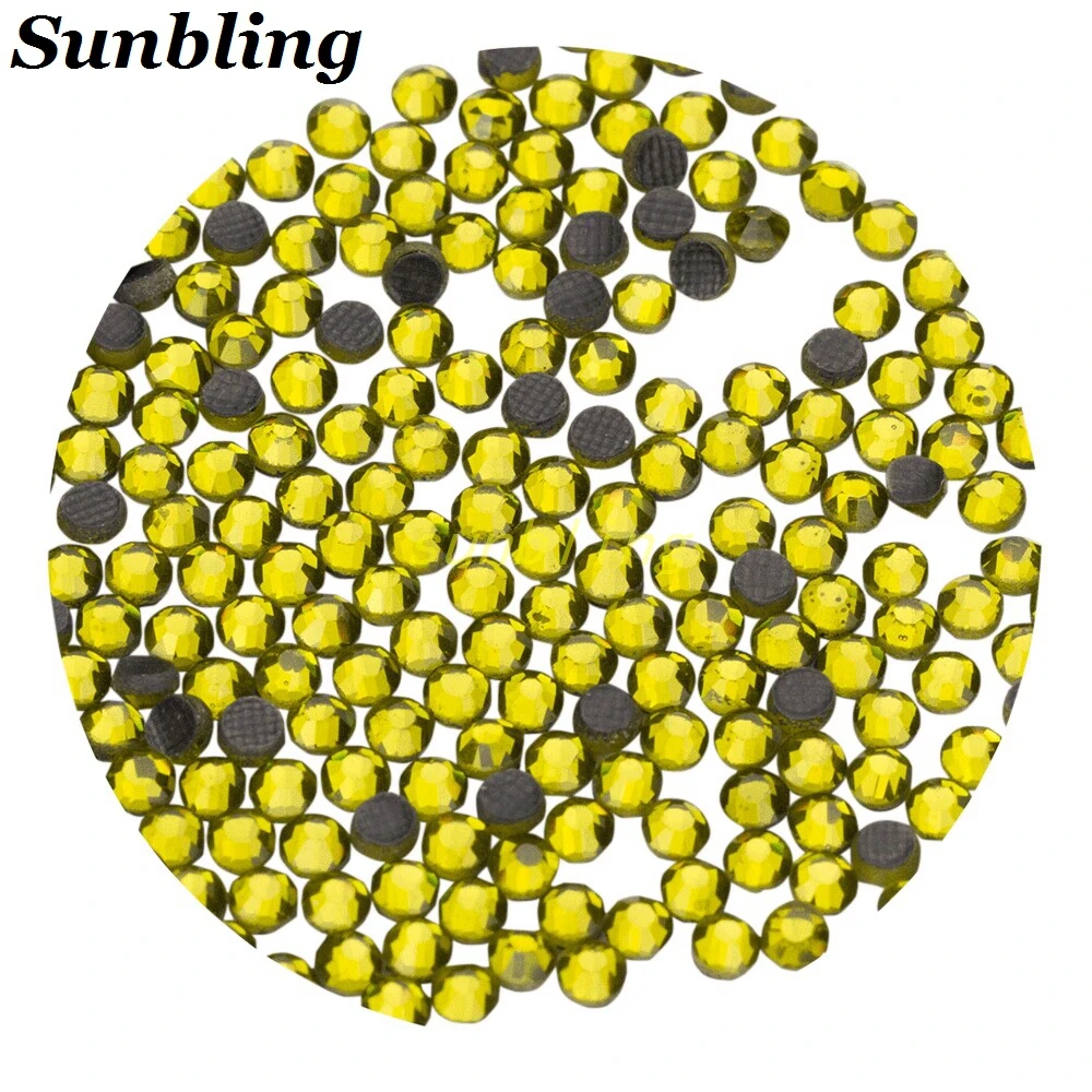 Sunbling Hot Fix Rhinestone High Quality DMC Olivine SS6 10 16 20 30 Mixed Size Iron On Crystal For Women Clothes Decoration
Sunbling Hot Fix Rhinestone High Quality DMC Olivine SS6 10 16 20 30 Mixed Size Iron On Crystal For Women Clothes Decoration