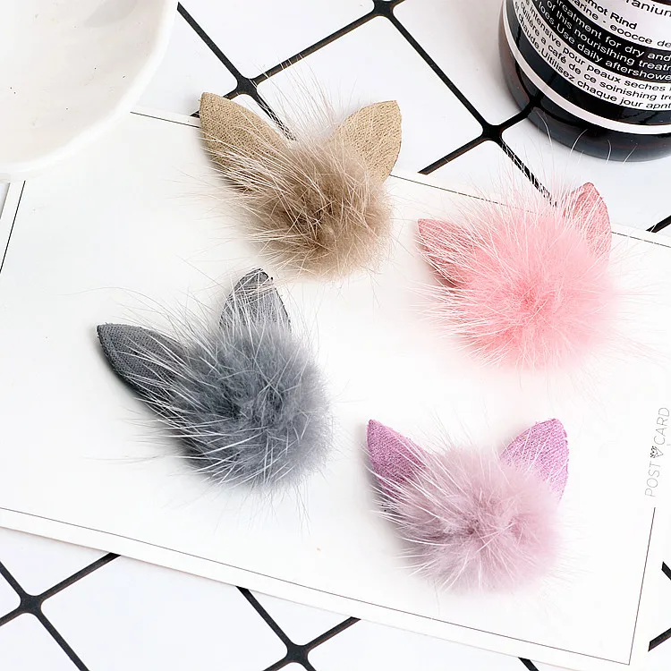 DIY handmade jewelry accessories rabbit ear mink fur ball pendant Pendant Earrings hairpins hair material Qiu dongkuan
DIY handmade jewelry accessories rabbit ear mink fur ball pendant Pendant Earrings hairpins hair material Qiu dongkuan