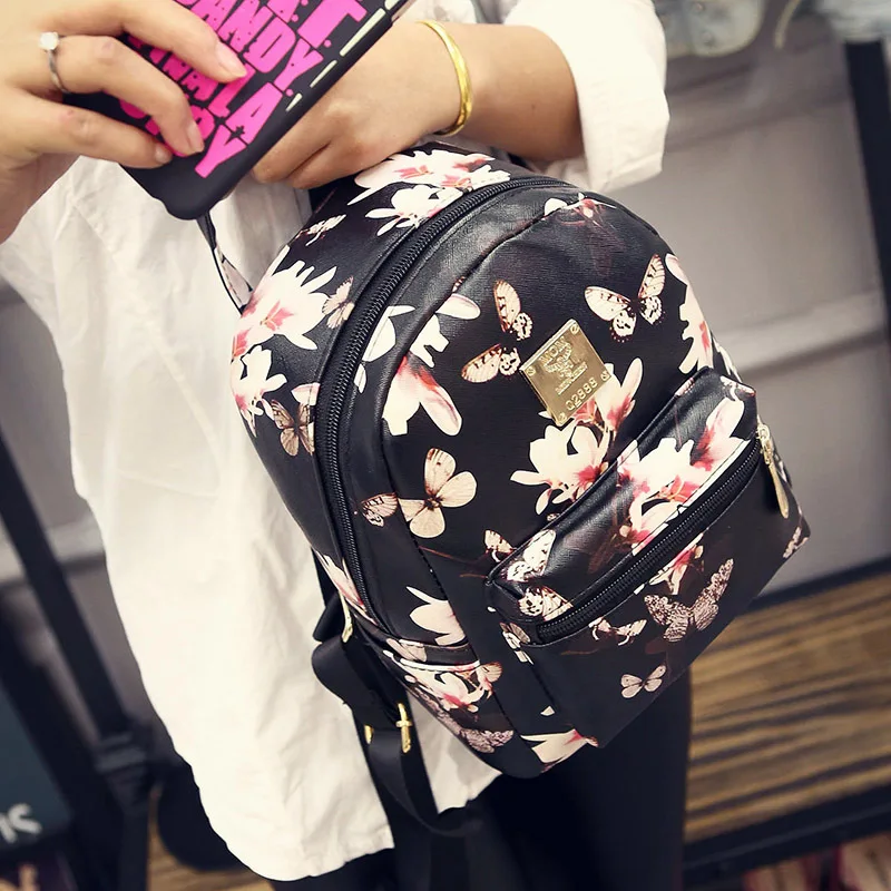2008 New Bag Woman Bag Korean Edition Butterfly Flower Double Shoulder Printed Backpack Pu Small Backpack leather backpack
2008 New Bag Woman Bag Korean Edition Butterfly Flower Double Shoulder Printed Backpack Pu Small Backpack leather backpack