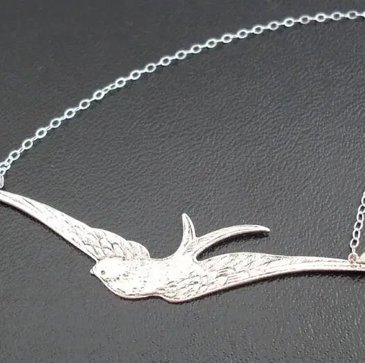 Drop Shipping Accepted Silver Swallow Necklace Flying Bird Pendant Jewelry Best Gift For Men and Women YP2413
Drop Shipping Accepted Silver Swallow Necklace Flying Bird Pendant Jewelry Best Gift For Men and Women YP2413