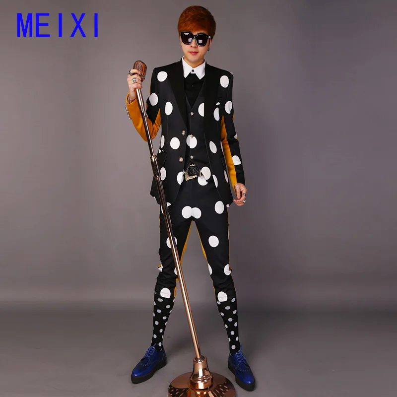 Night club men's wear male singer performance dress Korean version of trend trim suit suit DJ small suit jacket
Night club men's wear male singer performance dress Korean version of trend trim suit suit DJ small suit jacket