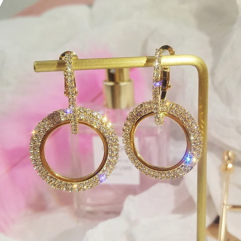 New Design Creative Jewelry High-Grade Elegant Crystal Earrings Round Gold And Silver Earrings Wedding Party Earrings For Women
New Design Creative Jewelry High-Grade Elegant Crystal Earrings Round Gold And Silver Earrings Wedding Party Earrings For Women