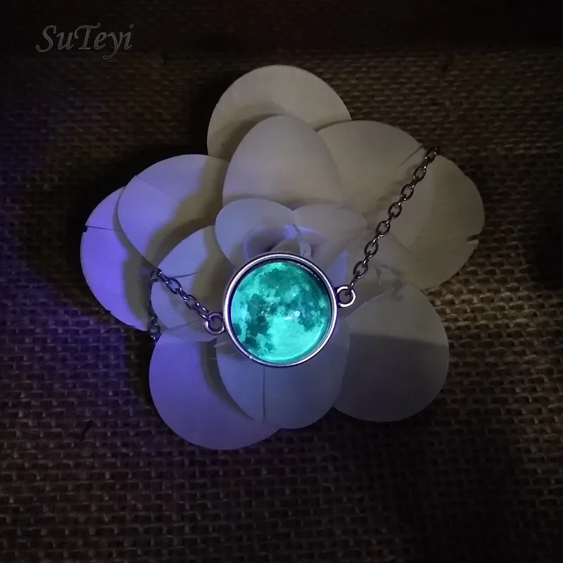 SUTEYI Glow in the Darkness Crystal Bracelet Jewelry Luminous Star Series Planet Bracelets & Bangles Glass Cabochon Bracelets
SUTEYI Glow in the Darkness Crystal Bracelet Jewelry Luminous Star Series Planet Bracelets & Bangles Glass Cabochon Bracelets