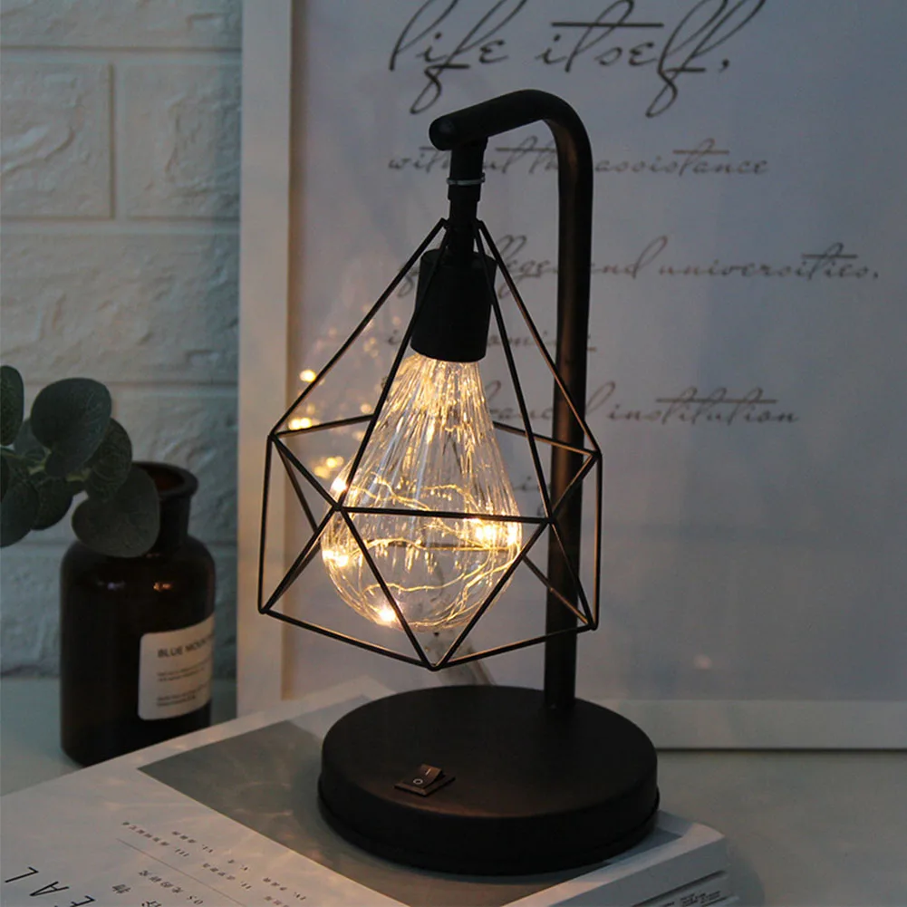 Retro Decorative Diamond Shape Bedroom Desk Gift Battery Powered Bedside Modern LED Bulb Table Lamp Simple Student Energy Saving
Retro Decorative Diamond Shape Bedroom Desk Gift Battery Powered Bedside Modern LED Bulb Table Lamp Simple Student Energy Saving