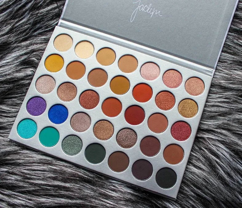 Free shipping 35 Color Face Makeup Eyeshadow Palette Shades Shimmer Matte Eyeshadow Pallete For Morphes Style
Free shipping 35 Color Face Makeup Eyeshadow Palette Shades Shimmer Matte Eyeshadow Pallete For Morphes Style