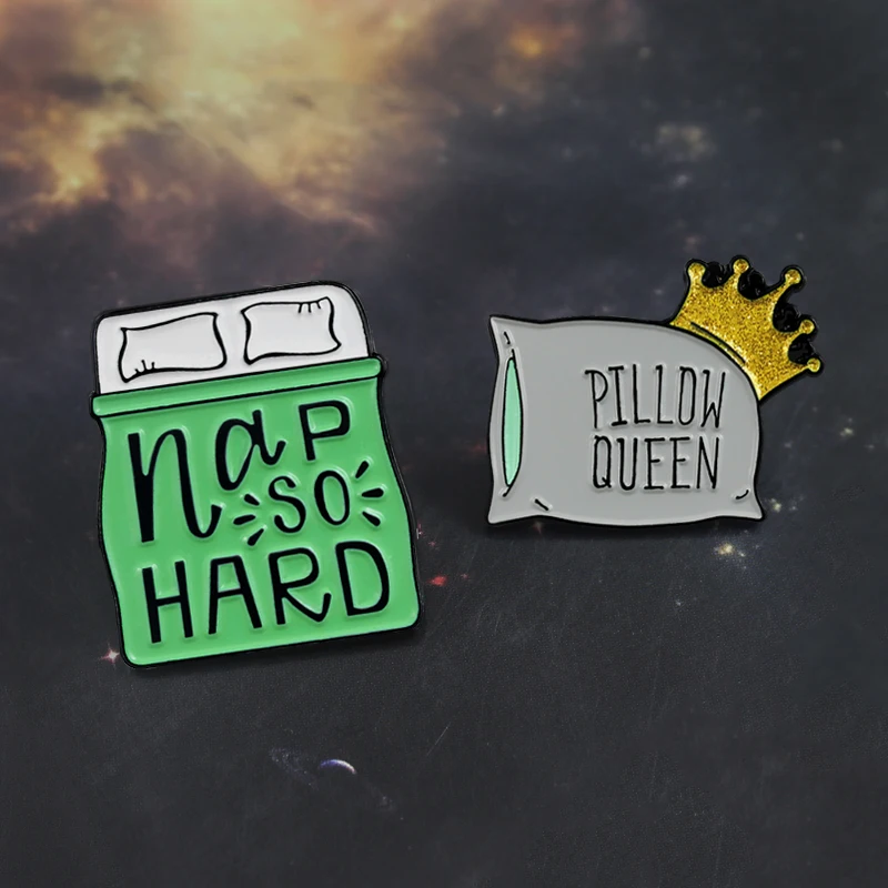 Cartoon Bed Pillow Brooch Nap So Hard PILLOW Queen Shiny Crown Enamel Pin T-Shirt Tote Bag Badge Family Rest Personality Gifts
Cartoon Bed Pillow Brooch Nap So Hard PILLOW Queen Shiny Crown Enamel Pin T-Shirt Tote Bag Badge Family Rest Personality Gifts