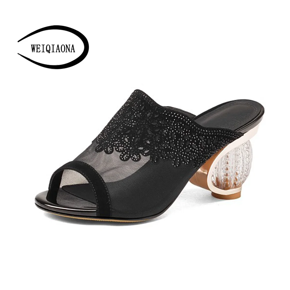WEIQIAONA 2018 New Fashion Women shoes Sexy Wedges heels Platform Genuine leather Sandals Mid Heel white Mueller shoes Elegant
WEIQIAONA 2018 New Fashion Women shoes Sexy Wedges heels Platform Genuine leather Sandals Mid Heel white Mueller shoes Elegant