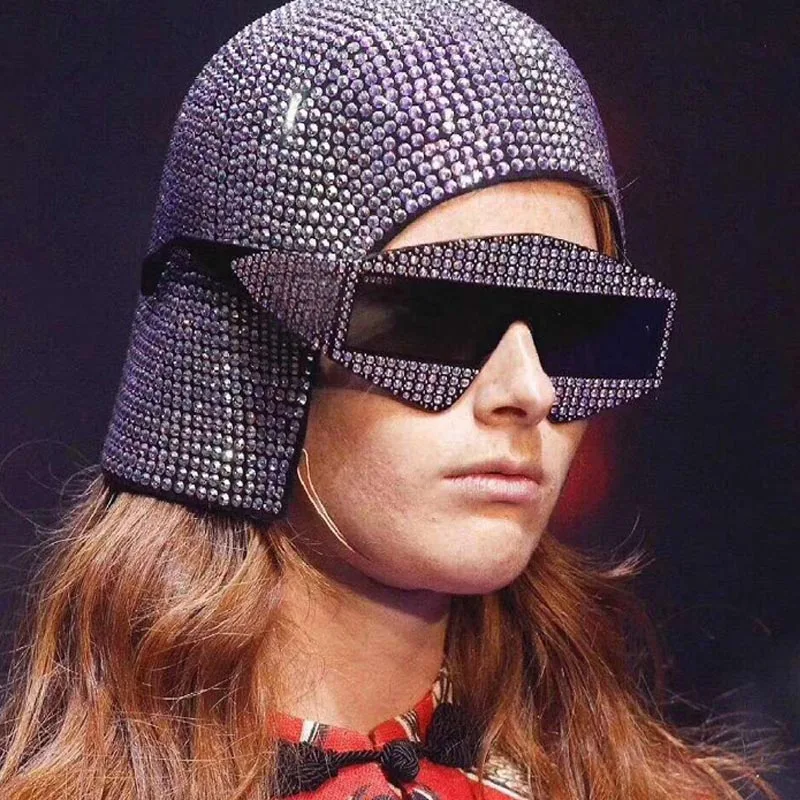 2018 Famous Italy Brand Designer Square Sunglasses Shiny Rhinestone Diamond Celebrity Sunglasses Luxury Catwalk Eyewear UV400
2018 Famous Italy Brand Designer Square Sunglasses Shiny Rhinestone Diamond Celebrity Sunglasses Luxury Catwalk Eyewear UV400