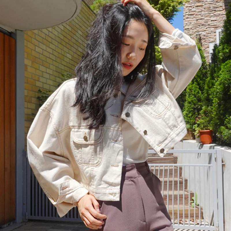 South Korean Fashion Joker, Autumn, Wild, Washed, Cowboy Jacket, Short Coat Woman.
South Korean Fashion Joker, Autumn, Wild, Washed, Cowboy Jacket, Short Coat Woman.