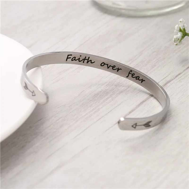 Wide 6mm Cuff Trendy Faith over fear Keep Going Bracelets Titanium Encouragement Bangle For Men Women Jewelry
Wide 6mm Cuff Trendy Faith over fear Keep Going Bracelets Titanium Encouragement Bangle For Men Women Jewelry