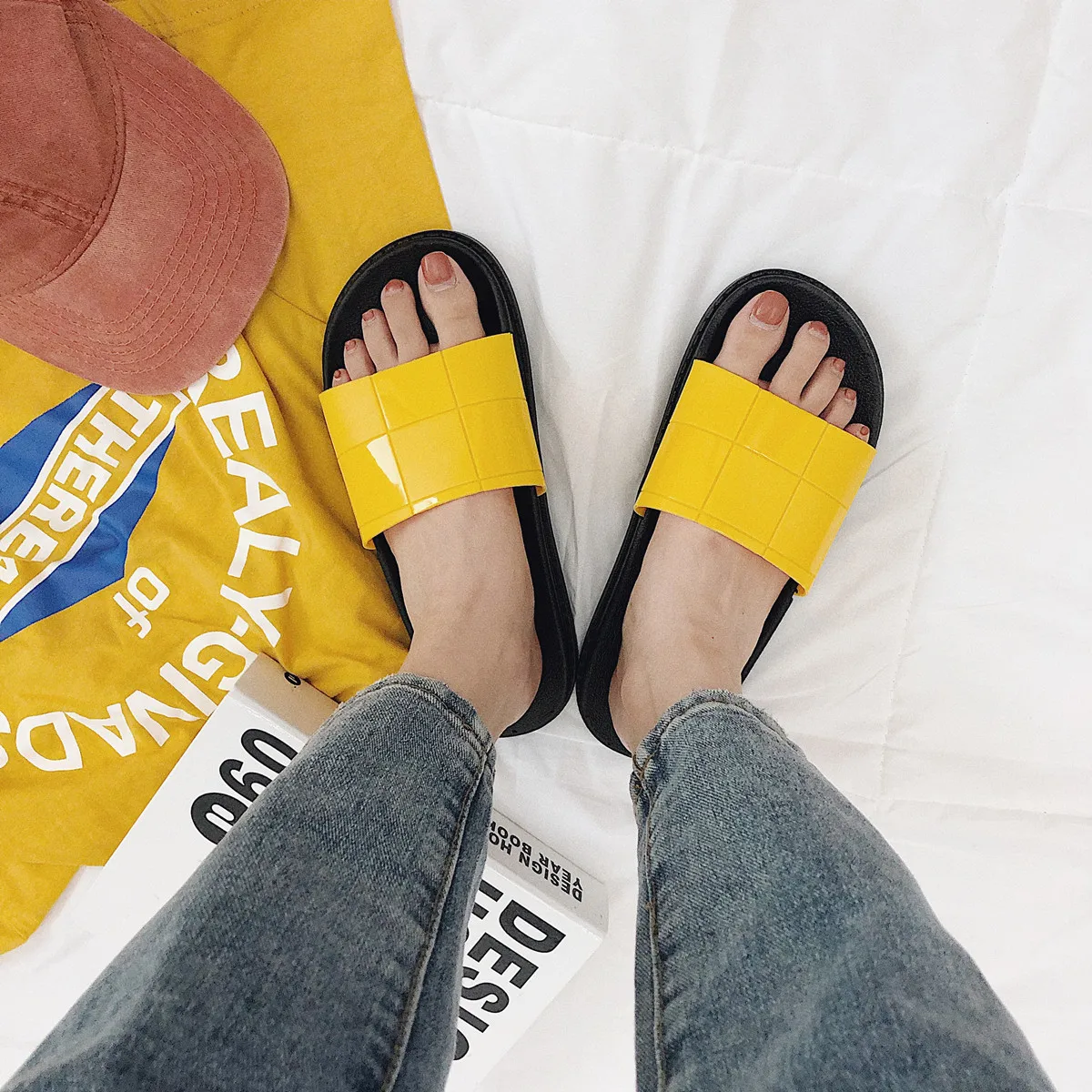 2019 High Quality Summer Women Slippers Flats Solid Color Casual Slippers Female Ladies Beach SlippersFlats Non-slip Pool Sandal
2019 High Quality Summer Women Slippers Flats Solid Color Casual Slippers Female Ladies Beach SlippersFlats Non-slip Pool Sandal
