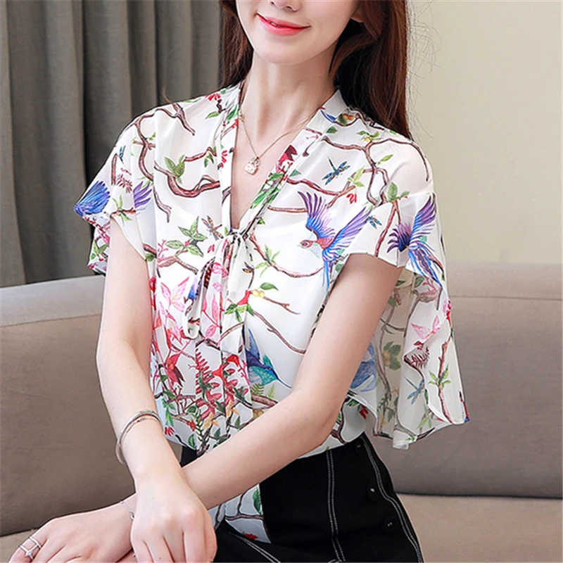 2019 New Fashion Summer Women Blouses And Tops Chiffon Butterfly Short Sleeve V Neck Casual Print Clothing Ladies Shirts Blusas
2019 New Fashion Summer Women Blouses And Tops Chiffon Butterfly Short Sleeve V Neck Casual Print Clothing Ladies Shirts Blusas